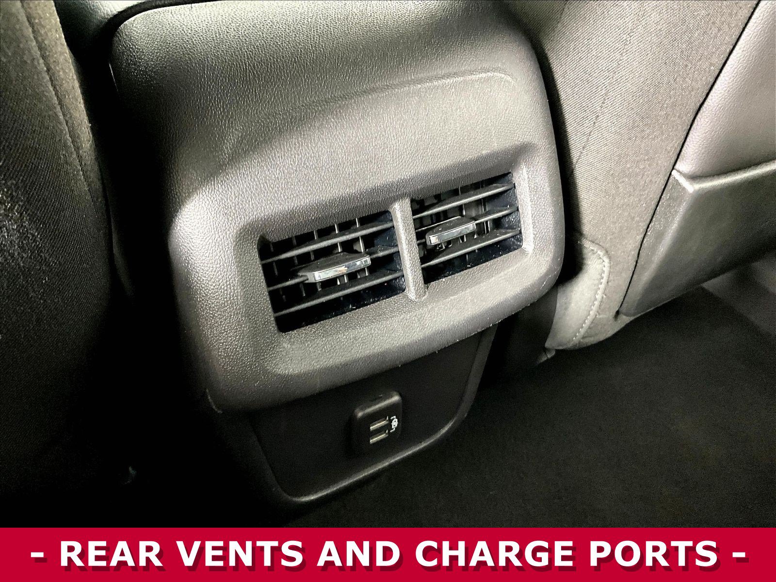 Used 2024 GMC Terrain SLE FWD image 10
