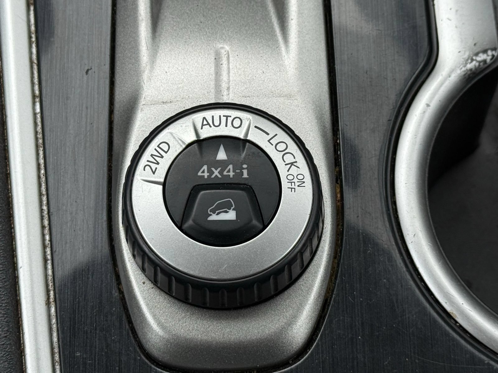 Used 2019 Nissan Pathfinder S AWD/4WD image 24