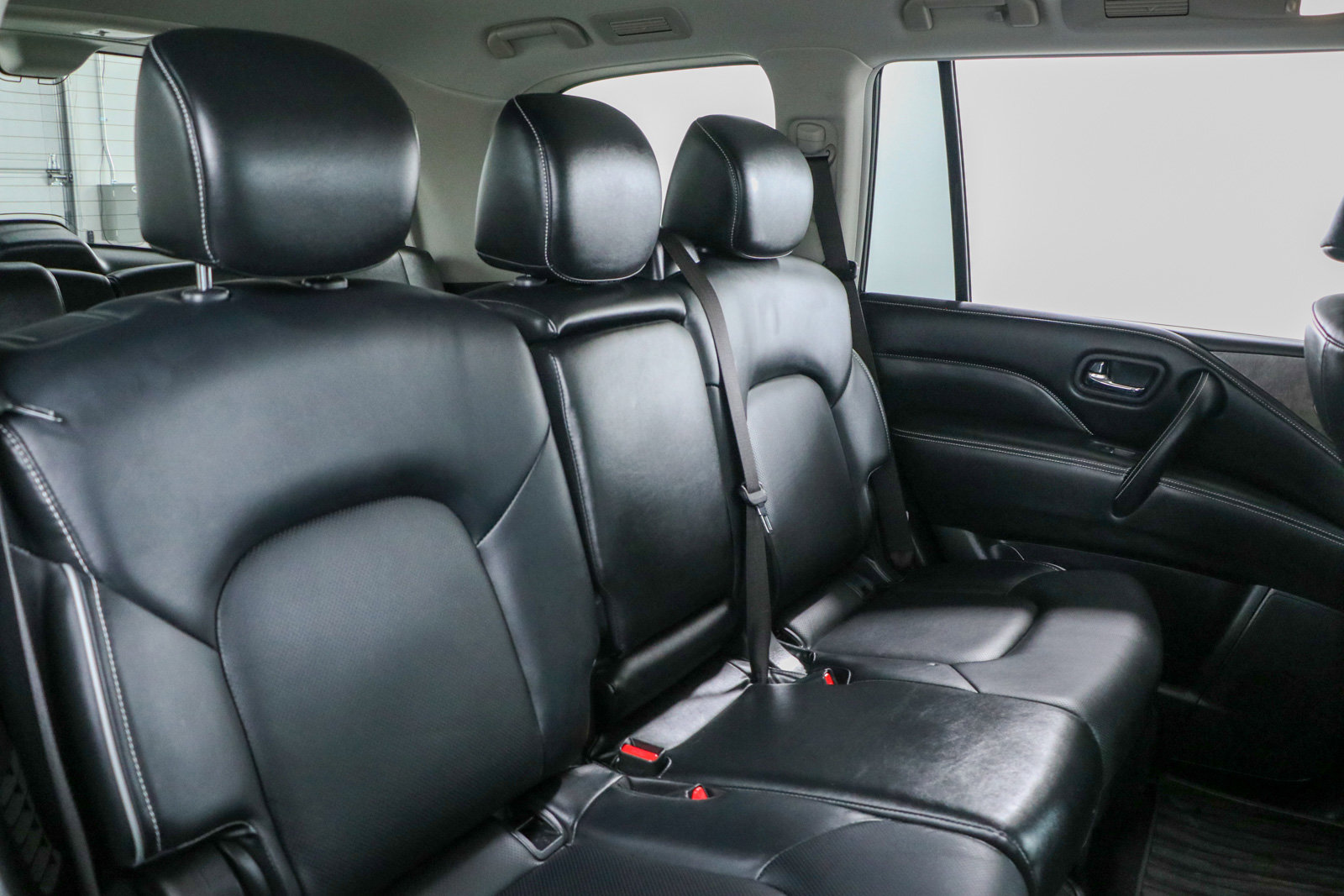 Used 2024 INFINITI QX80 Premium Select w/ All-Season Package image 35