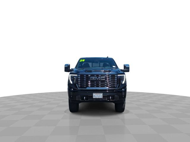 Used 2024 GMC Sierra 2500 Denali Ultimate AWD/4WD image 4