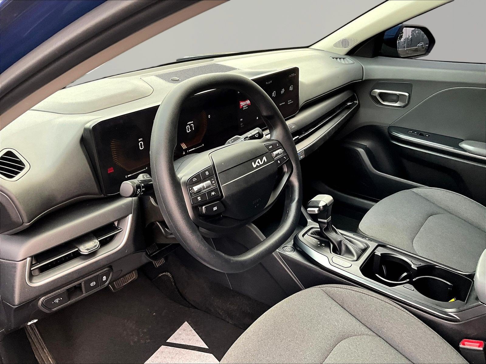Used 2025 Kia K4 FWD image 17
