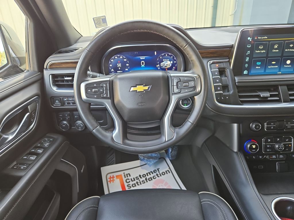Used 2024 Chevrolet Suburban Premier image 20