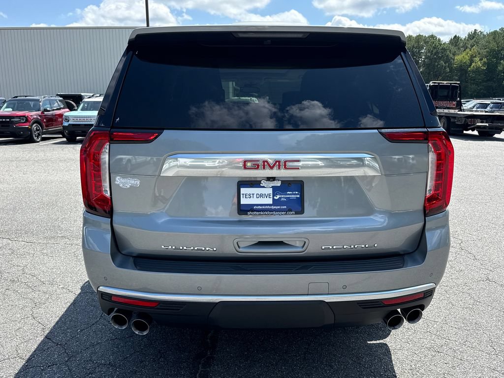 Used 2024 GMC Yukon XL Denali AWD/4WD image 6