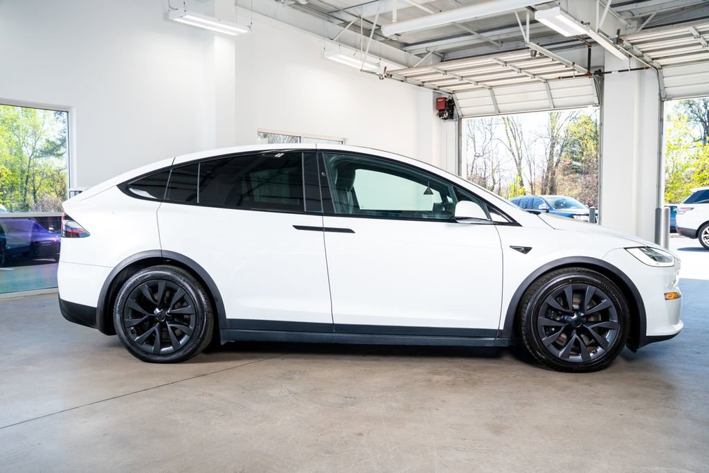 Used 2022 Tesla Model X Plaid image 5
