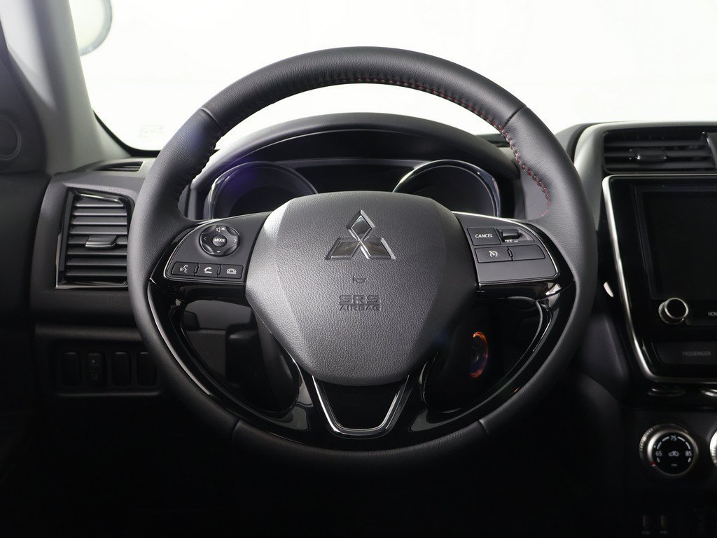 New 2026 Mitsubishi Outlander Sport LE AWD/4WD image 32