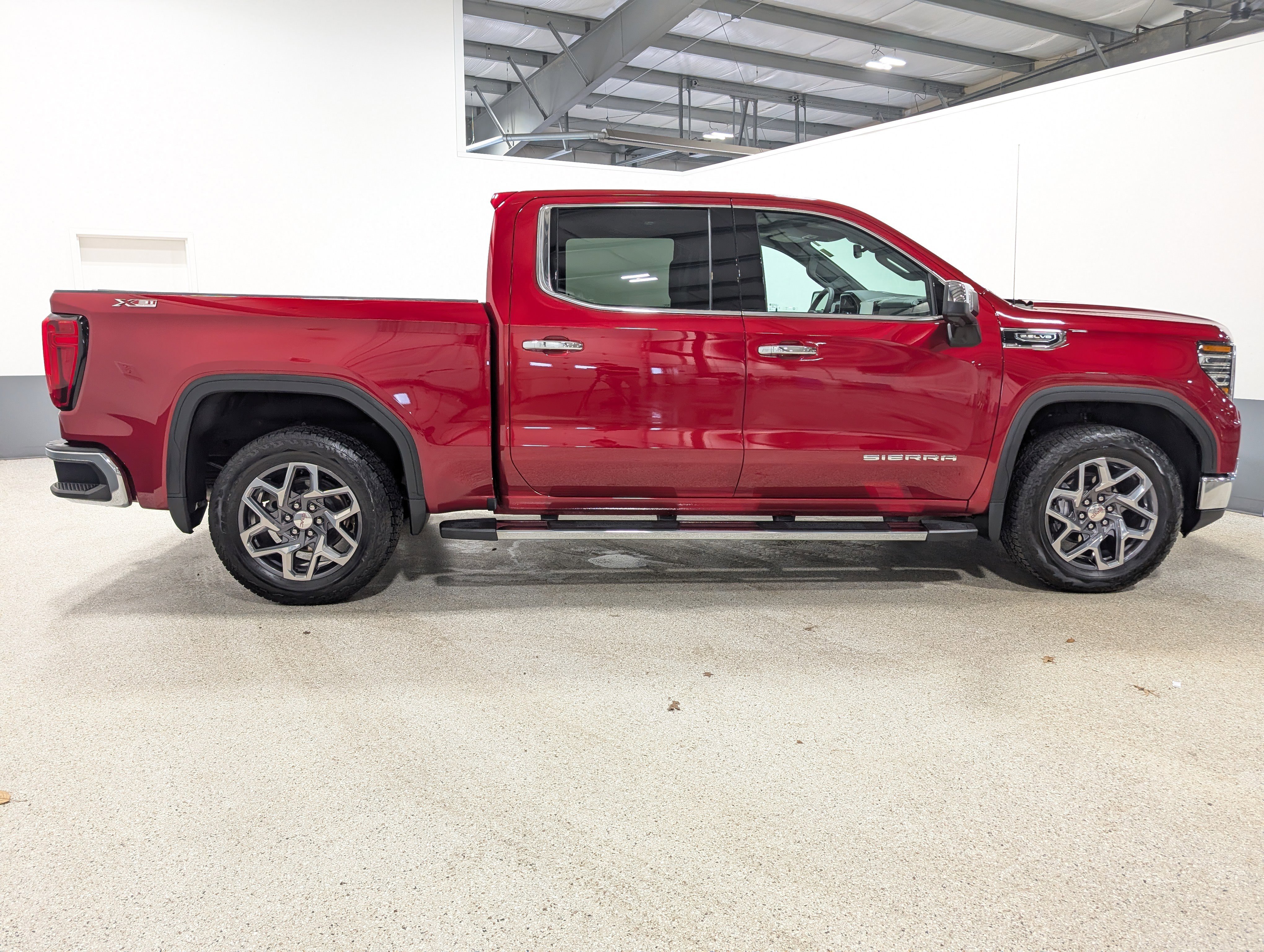 Used 2024 GMC Sierra 1500 SLT w/ SLT Premium Plus Package image 2