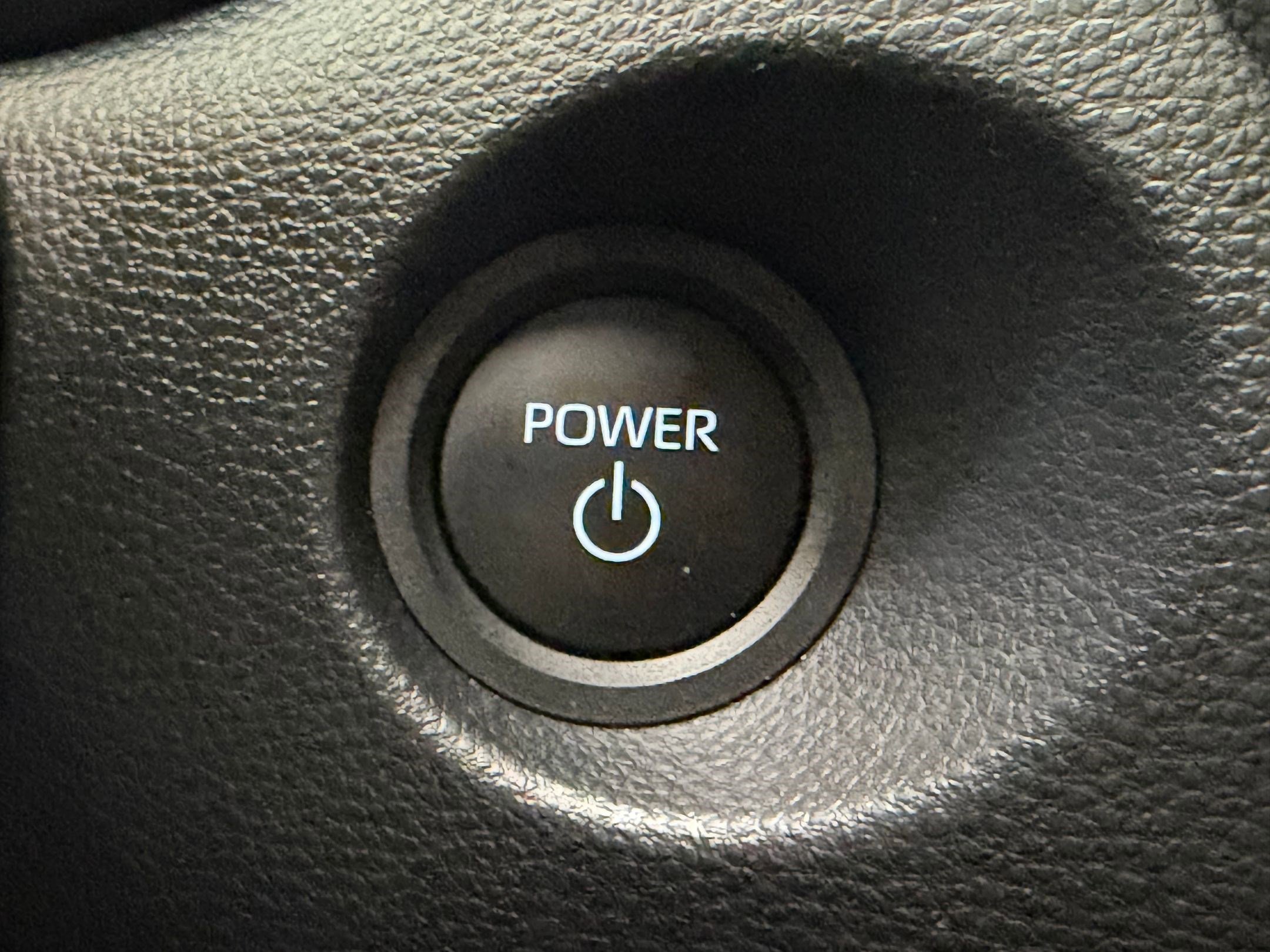 Used 2024 Toyota Corolla Cross SE w/ Moonroof Package image 19