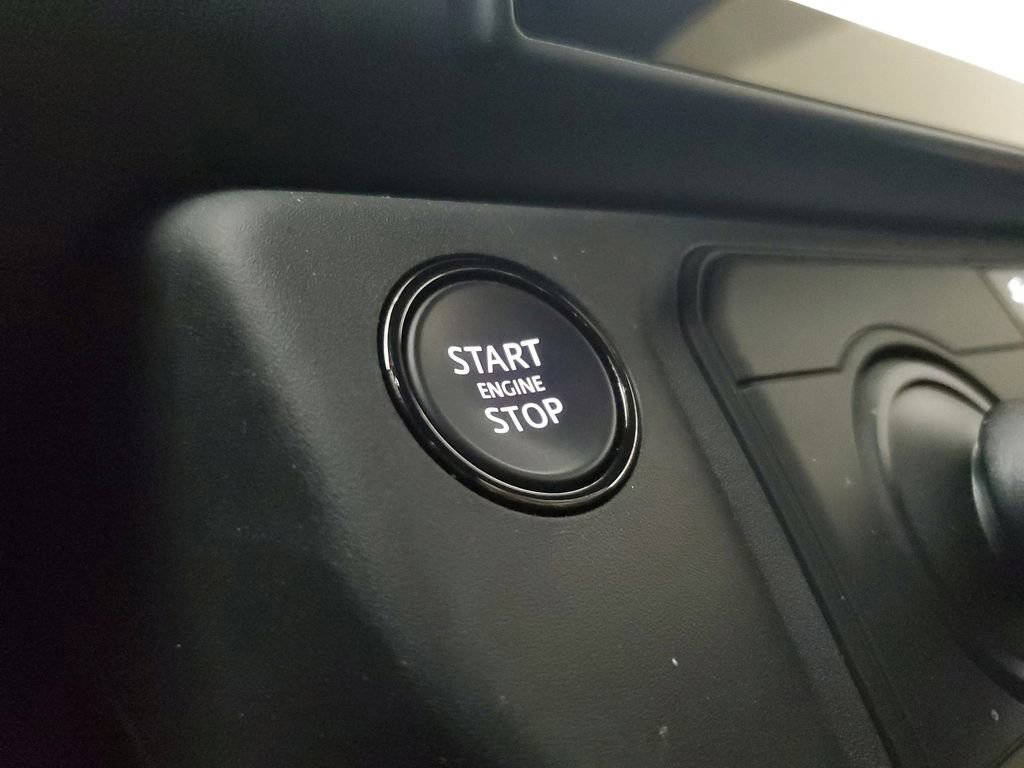 Used 2026 Land Rover Defender 110 AWD/4WD image 31