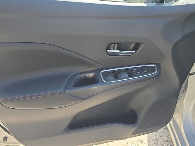 New 2025 Nissan Versa SR w/ Trunk Package image 17