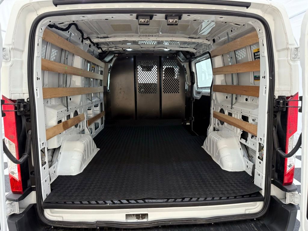 Used 2023 Ford Transit 250 Low Roof AWD w/ Exterior Upgrade Package image 5