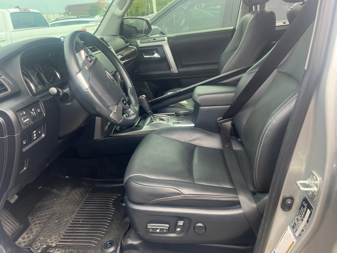 Used 2023 Toyota 4Runner Limited AWD/4WD image 6