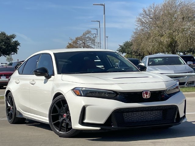 Used 2025 Honda Civic Type R image 2