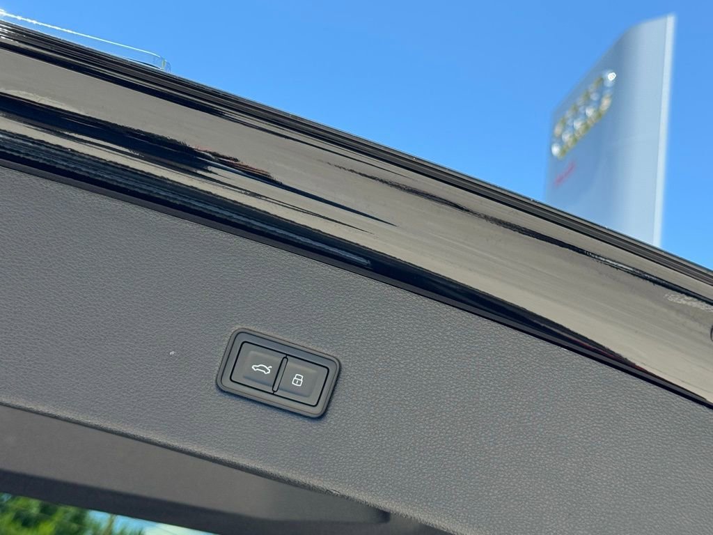 Used 2024 Audi RS Q8 image 21