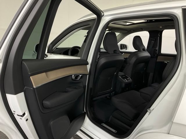 New 2026 Volvo XC90 B5 Core AWD/4WD image 29