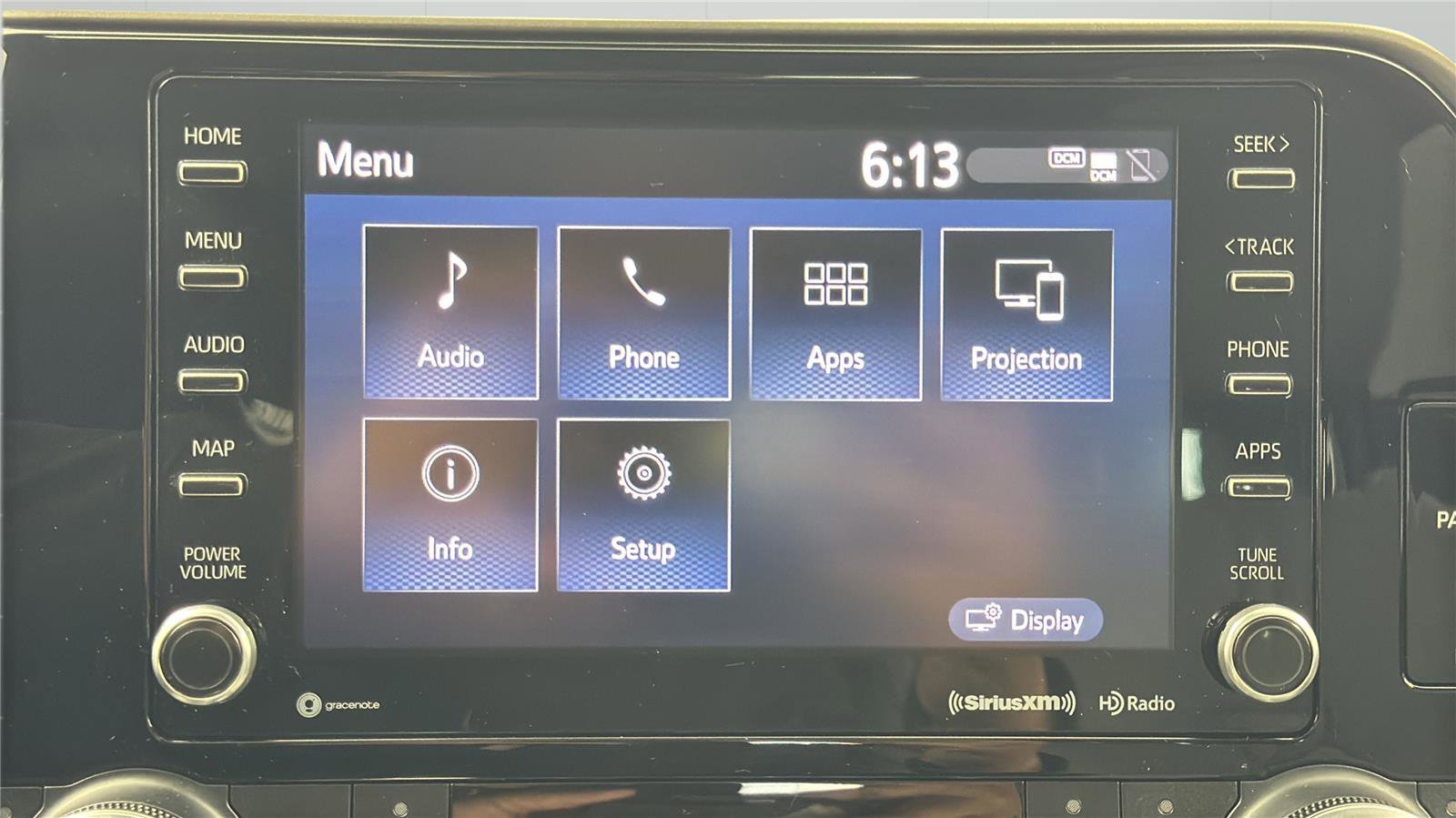 Used 2020 Toyota Highlander XLE FWD image 21