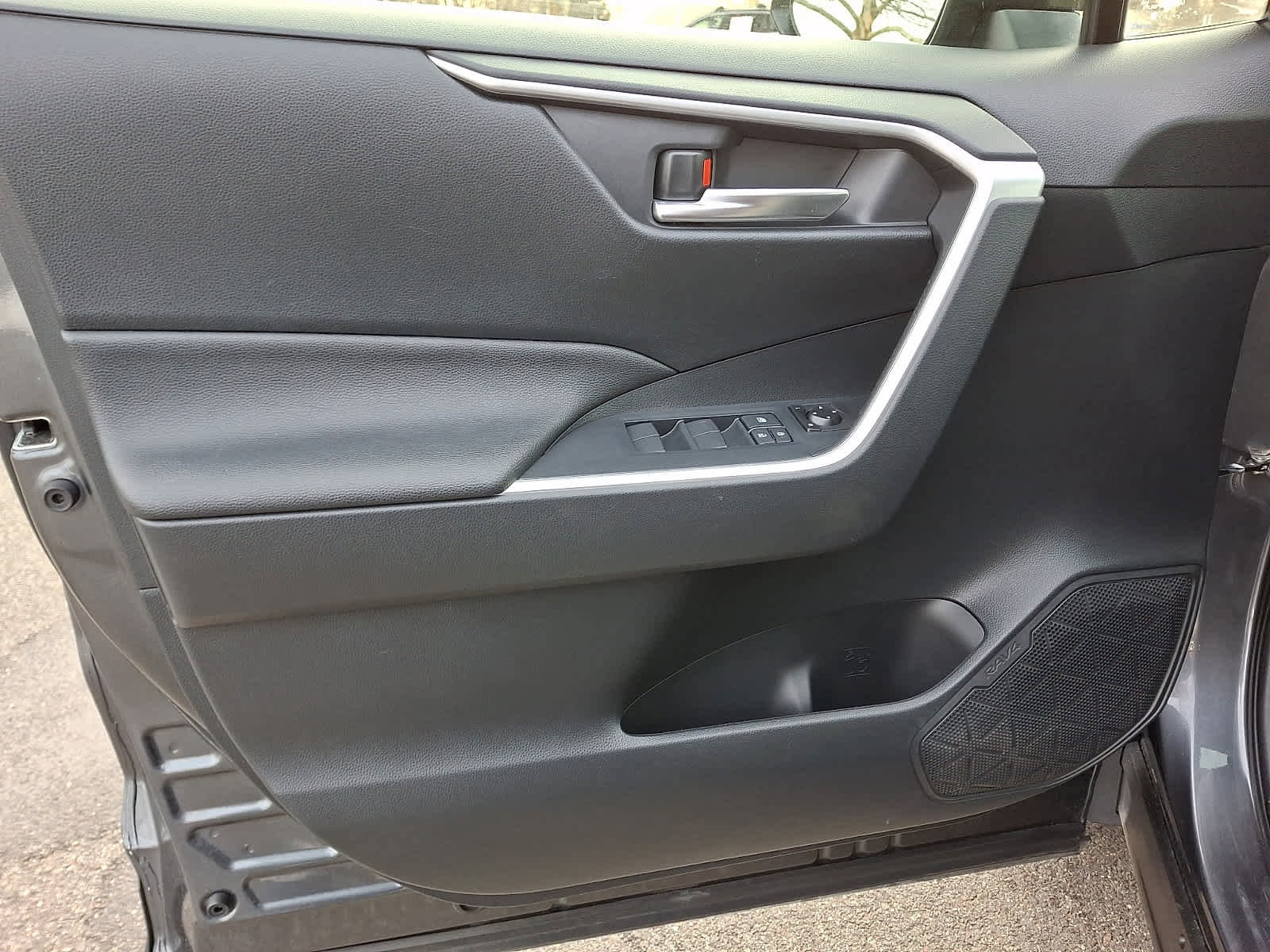 Certified 2020 Toyota RAV4 XLE image 13