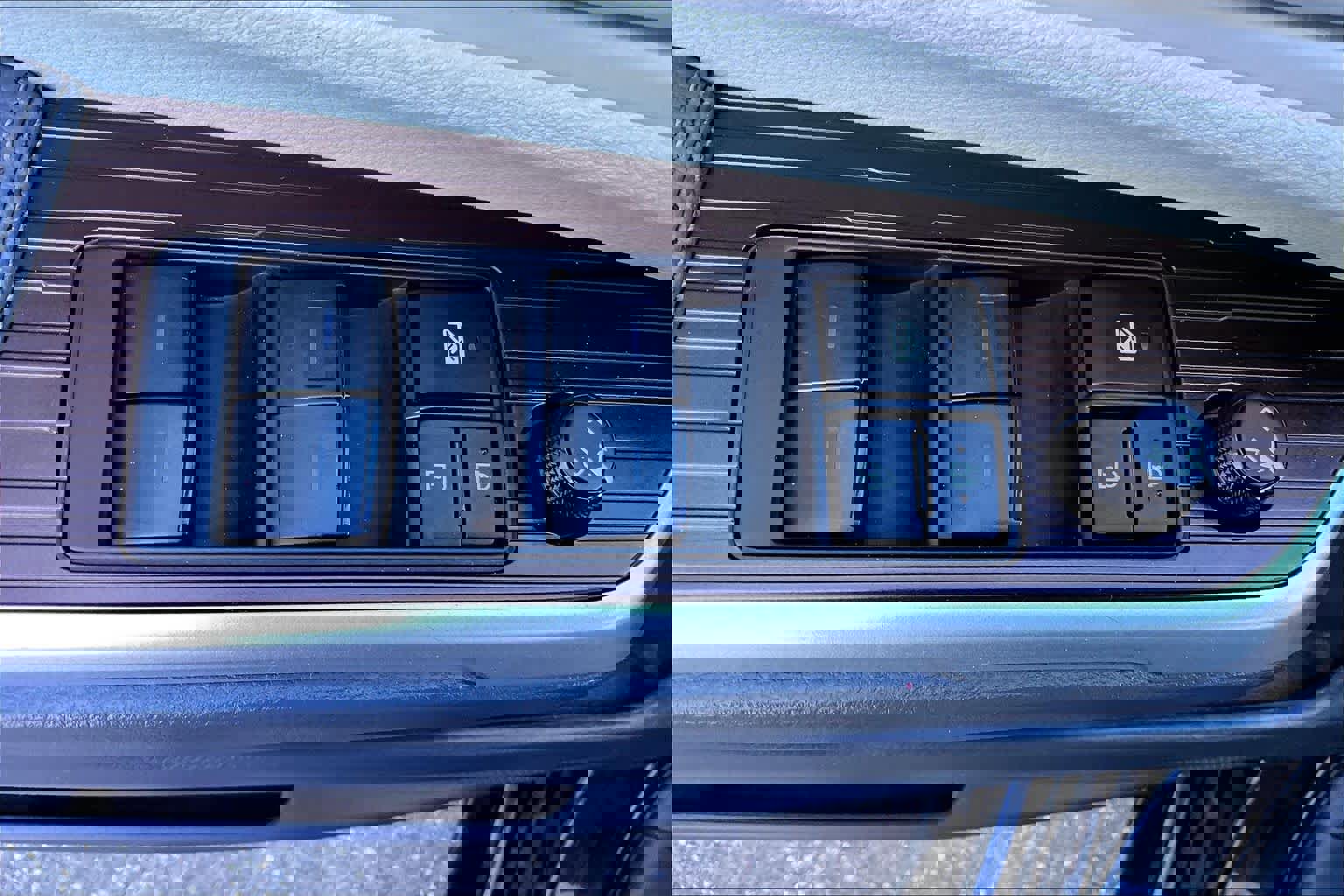 Certified 2024 Toyota Sienna LE image 31