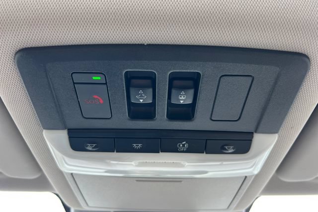 Used 2023 Nissan Rogue SV w/ SV Premium B Package FWD image 38