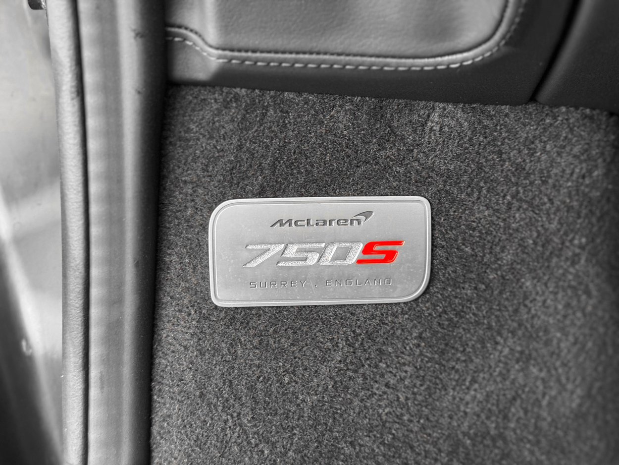 New 2026 McLaren 750S Spider RWD image 18