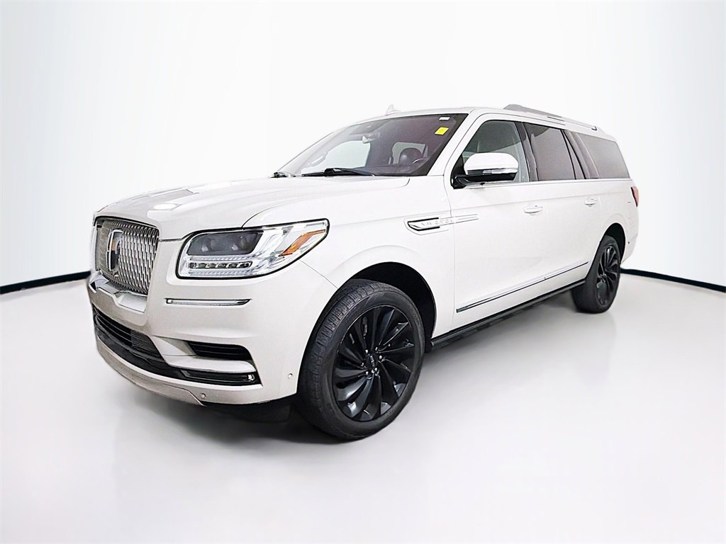 Used 2020 Lincoln Navigator L Reserve w/ Equipment Group 208A Reserve image 3