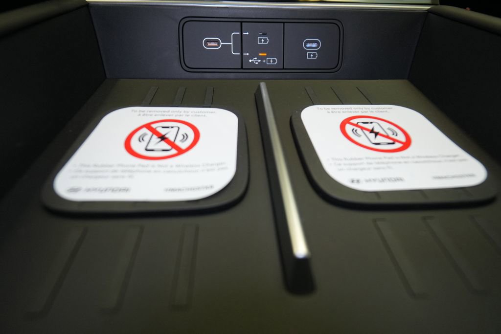 New 2026 Hyundai Santa Fe SE image 34