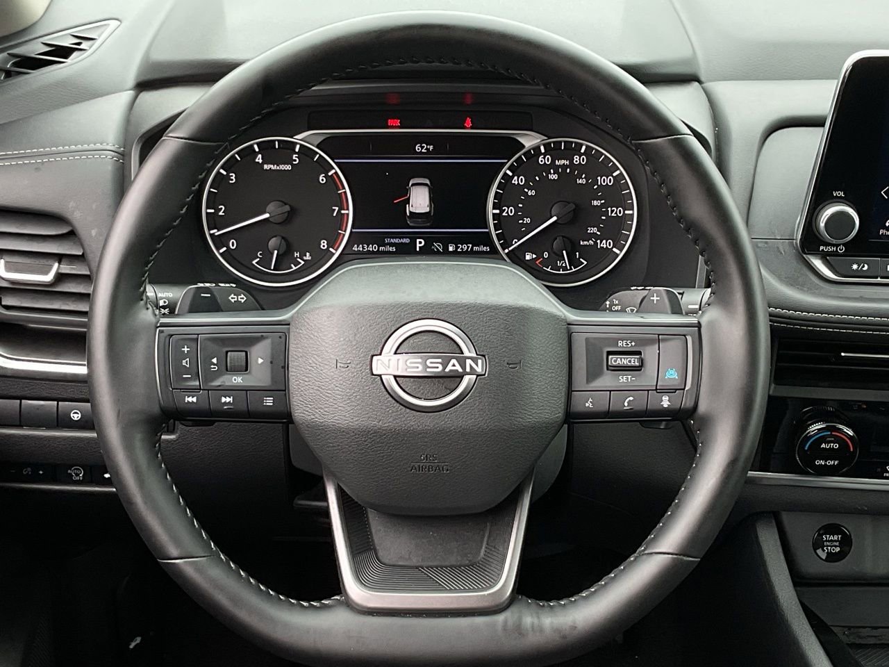 Used 2025 Nissan Rogue SV FWD image 21
