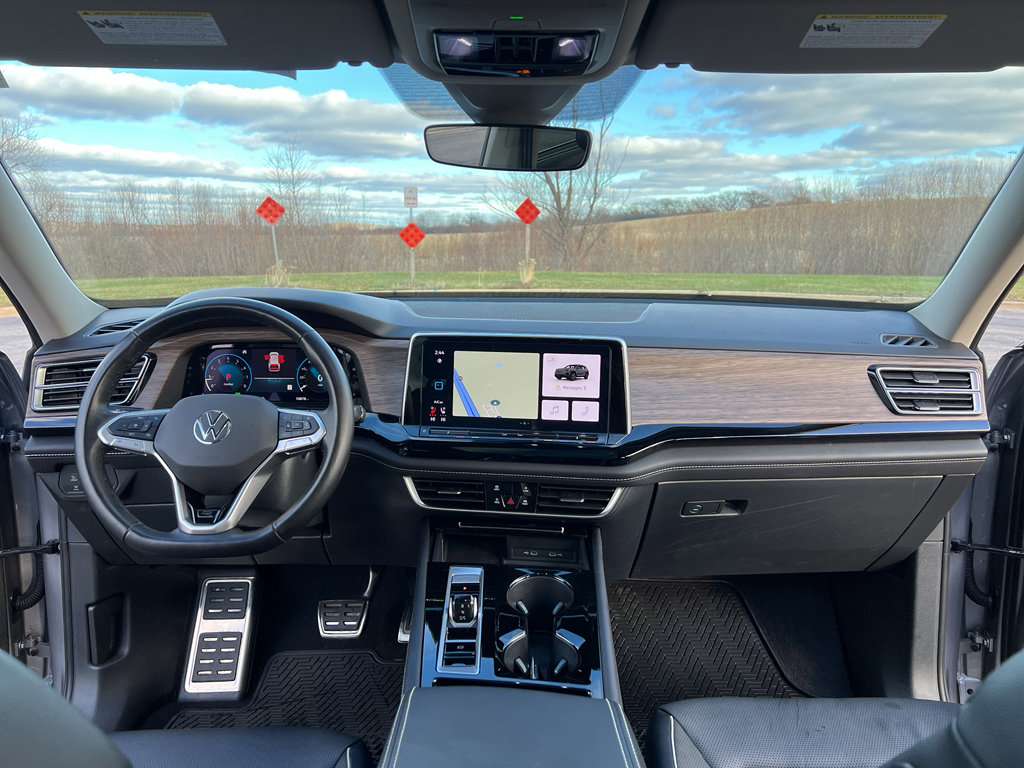 Used 2024 Volkswagen Atlas SEL Premium R-Line image 20