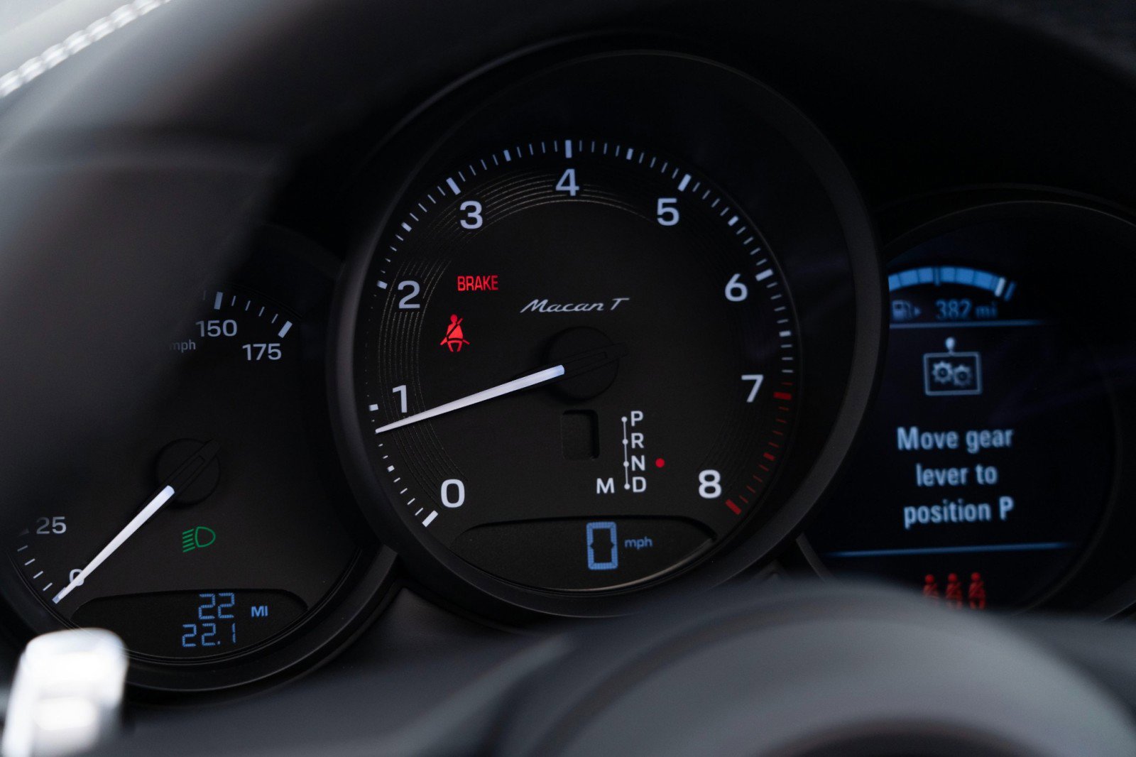 New 2025 Porsche Macan Turbo image 25