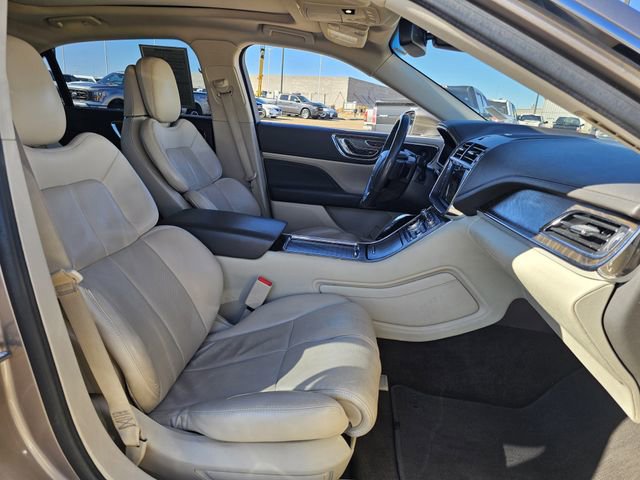 Certified 2019 Lincoln Continental Reserve image 28