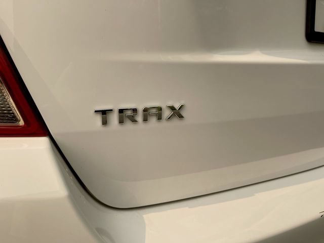 Used 2020 Chevrolet Trax LT w/ LT Convenience Package FWD image 30