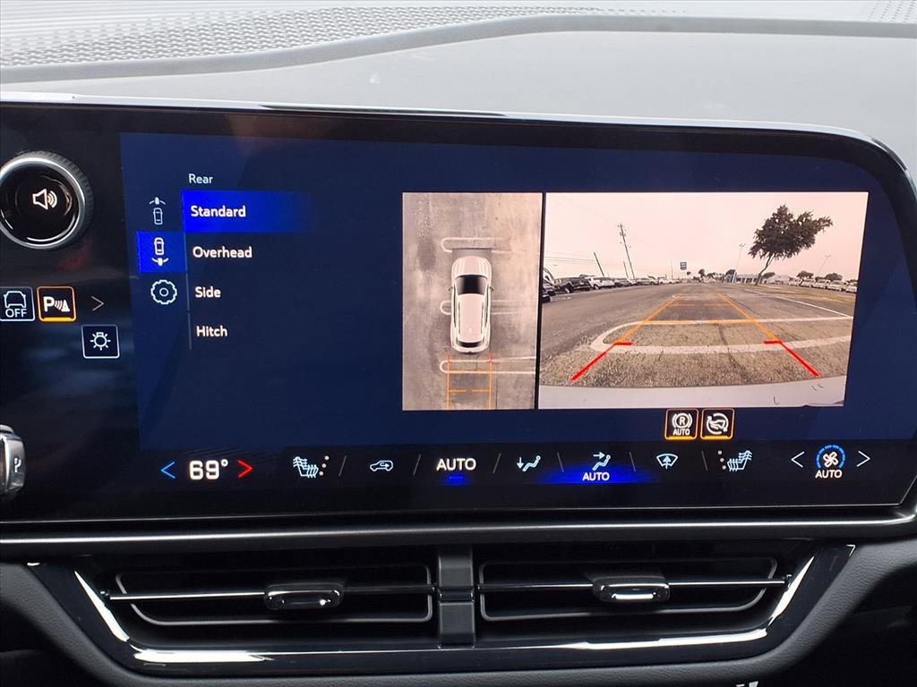 New 2026 Chevrolet Equinox EV RS image 12