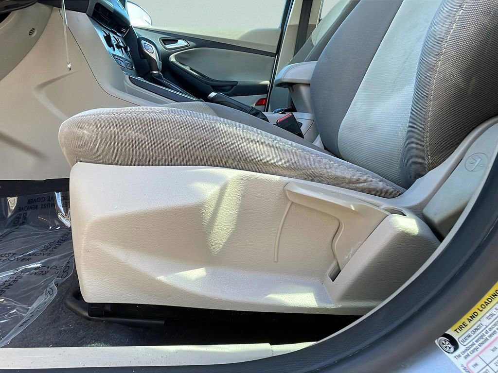 Used 2014 Ford Focus SE image 18