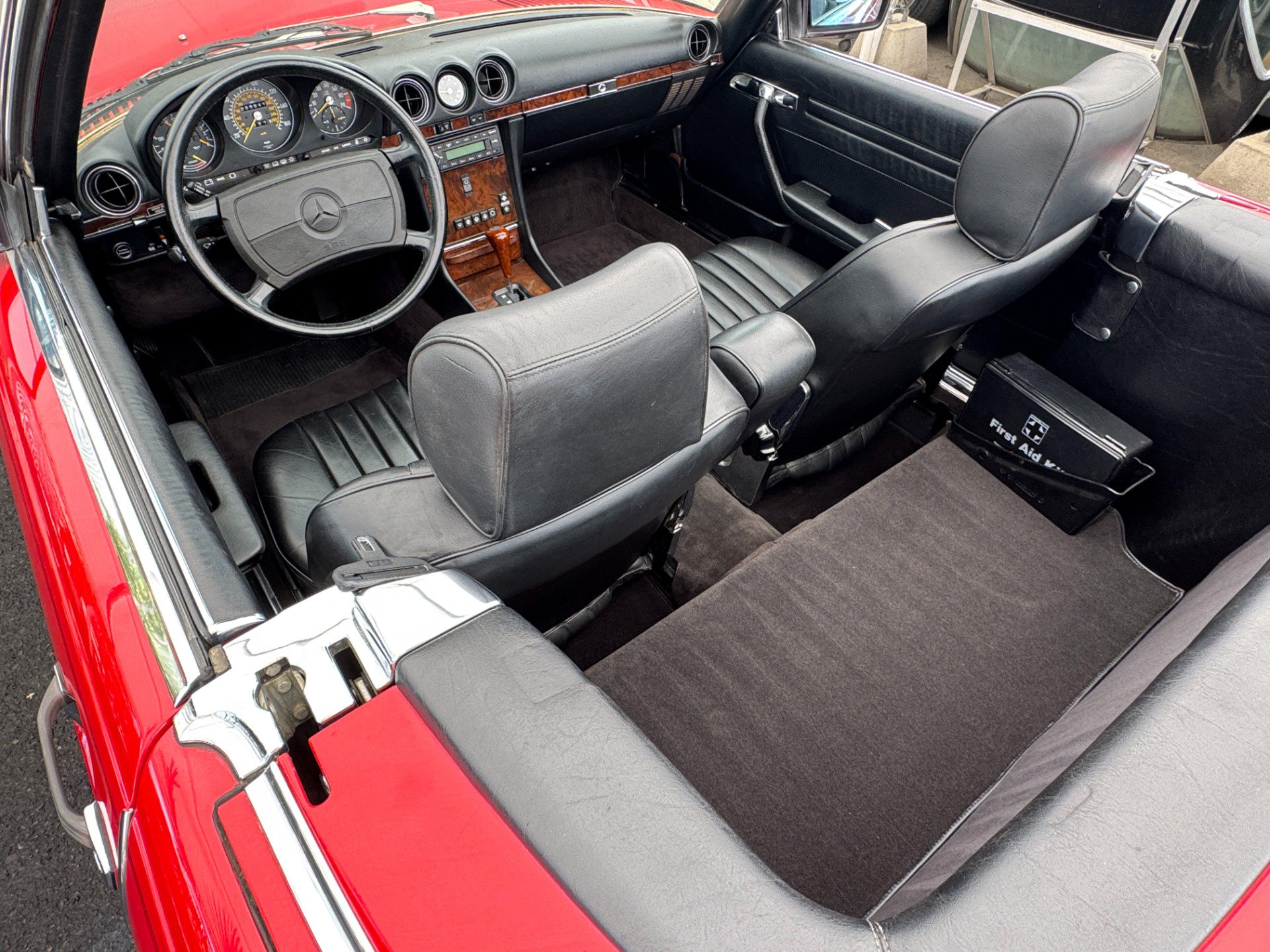 Used 1987 Mercedes-Benz 560 SL image 25