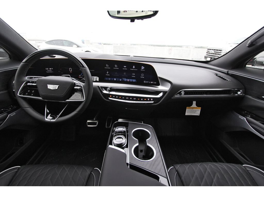 New 2027 Cadillac Lyriq Signature Sport w/ Nappa Leather Package AWD/4WD image 9