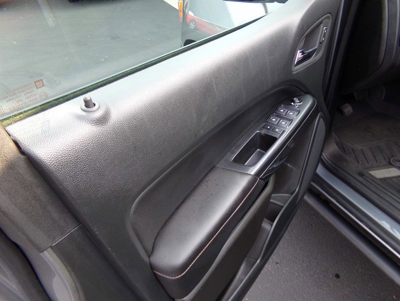 Used 2022 GMC Canyon AT4 image 60