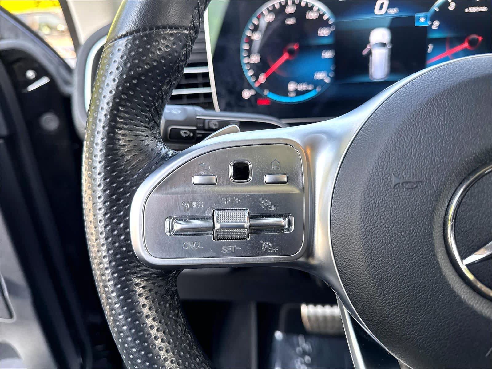 Used 2022 Mercedes-Benz GLS 450 4MATIC image 21