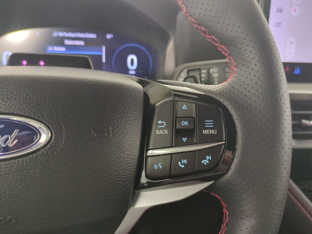 Used 2025 Ford Explorer ST AWD/4WD image 35