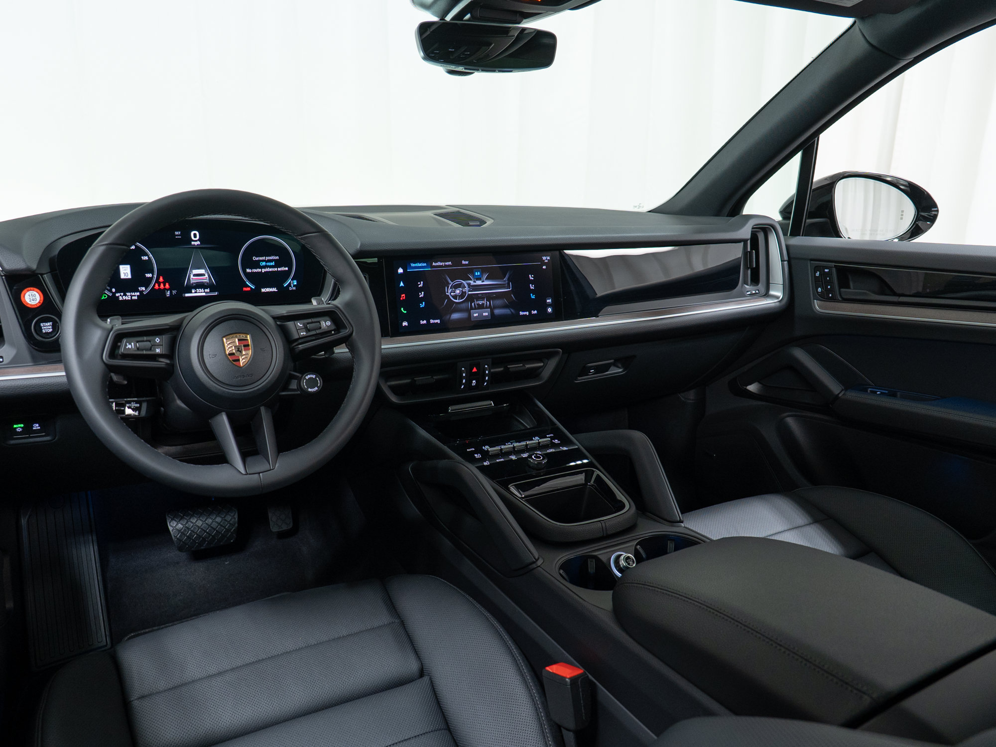 Used 2026 Porsche Cayenne AWD/4WD image 19