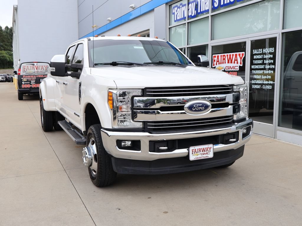 Used 2017 Ford F350 Lariat w/ Chrome Package AWD/4WD image 2