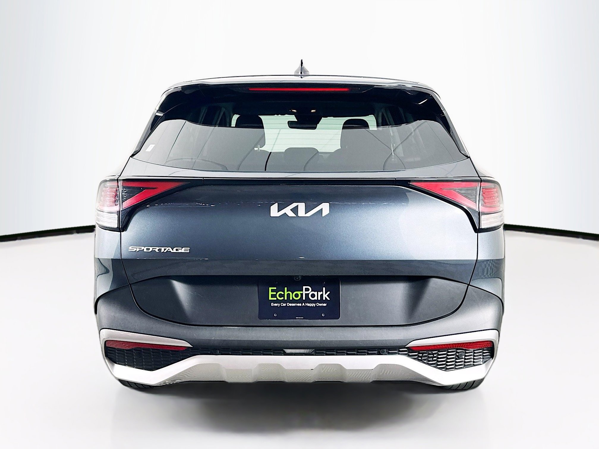 Used 2025 Kia Sportage LX image 7