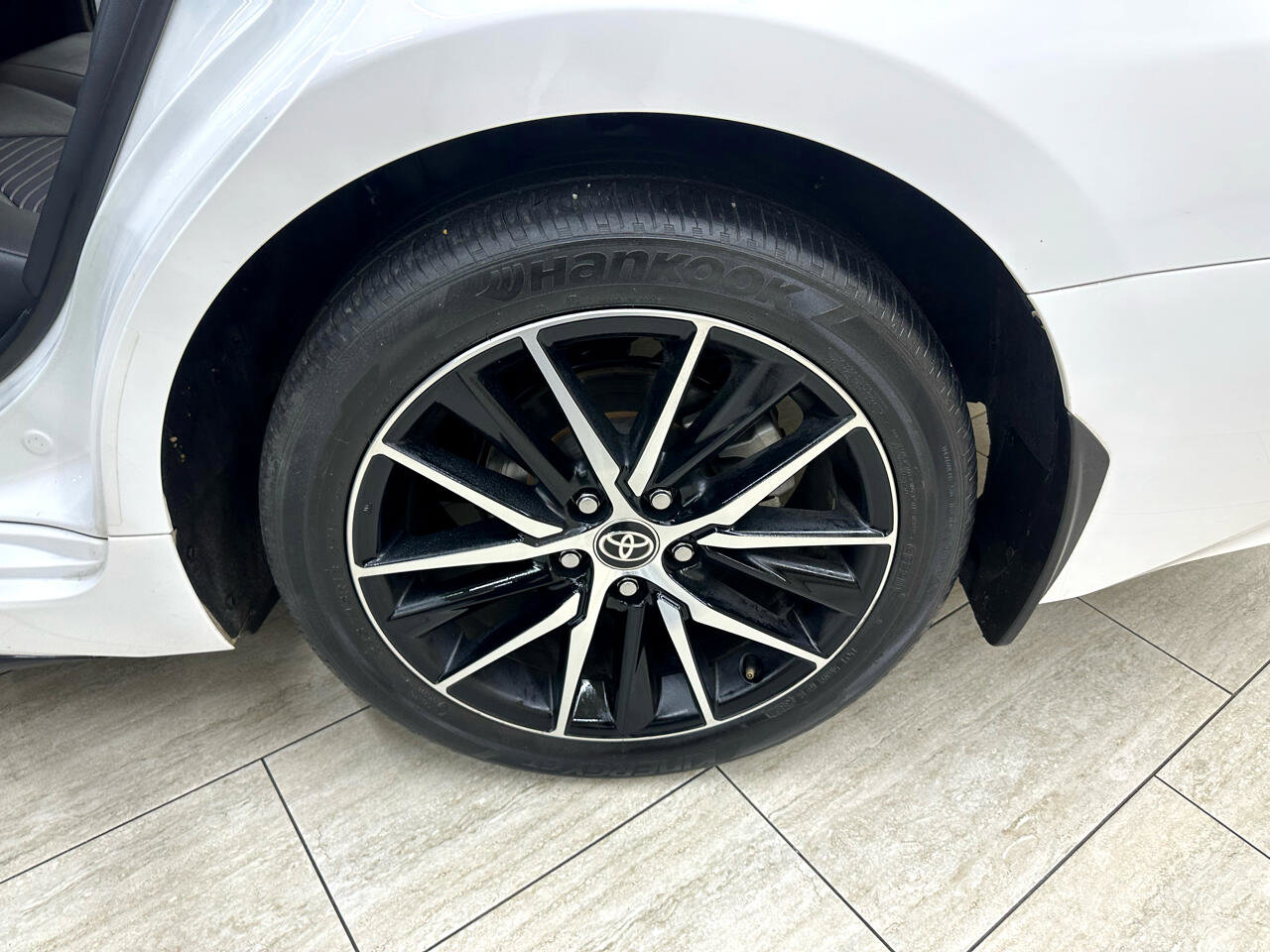 Used 2023 Toyota Camry SE image 34