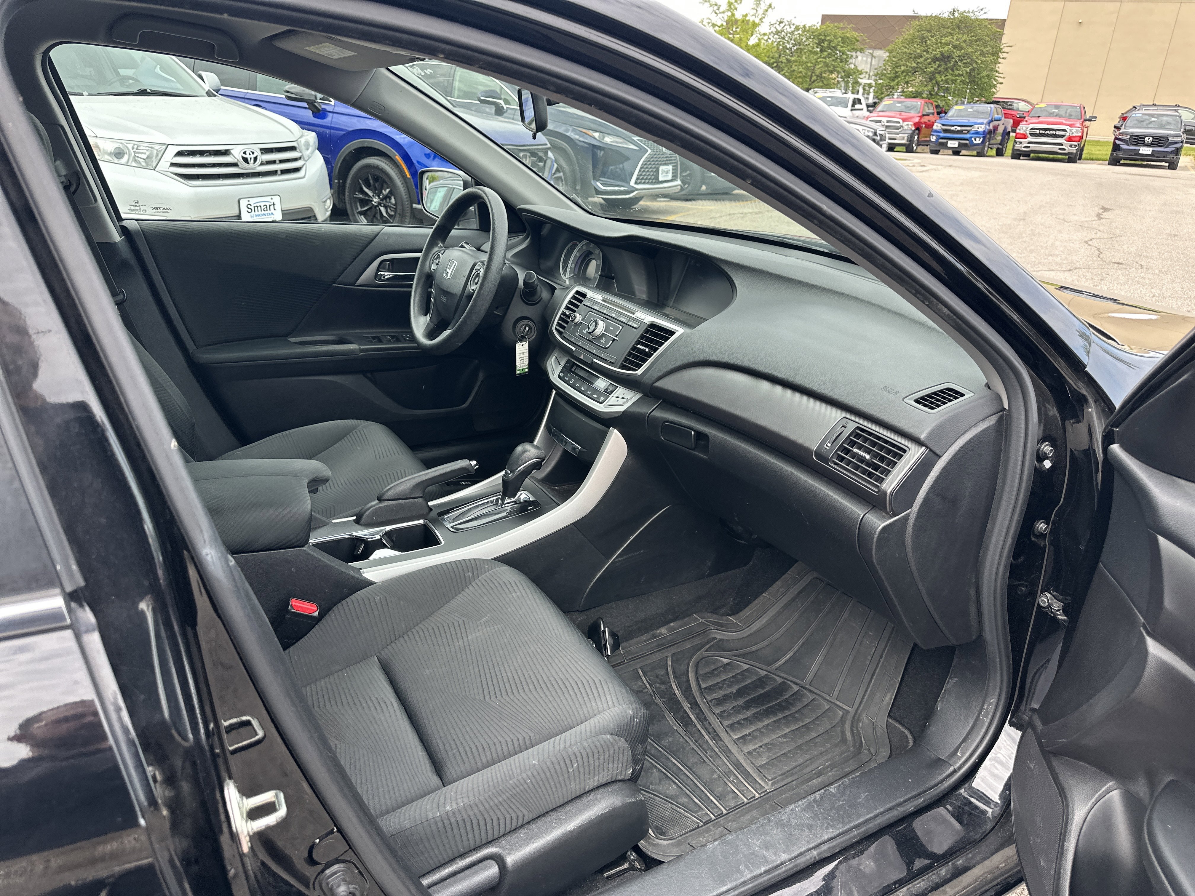 Used 2015 Honda Accord LX image 14