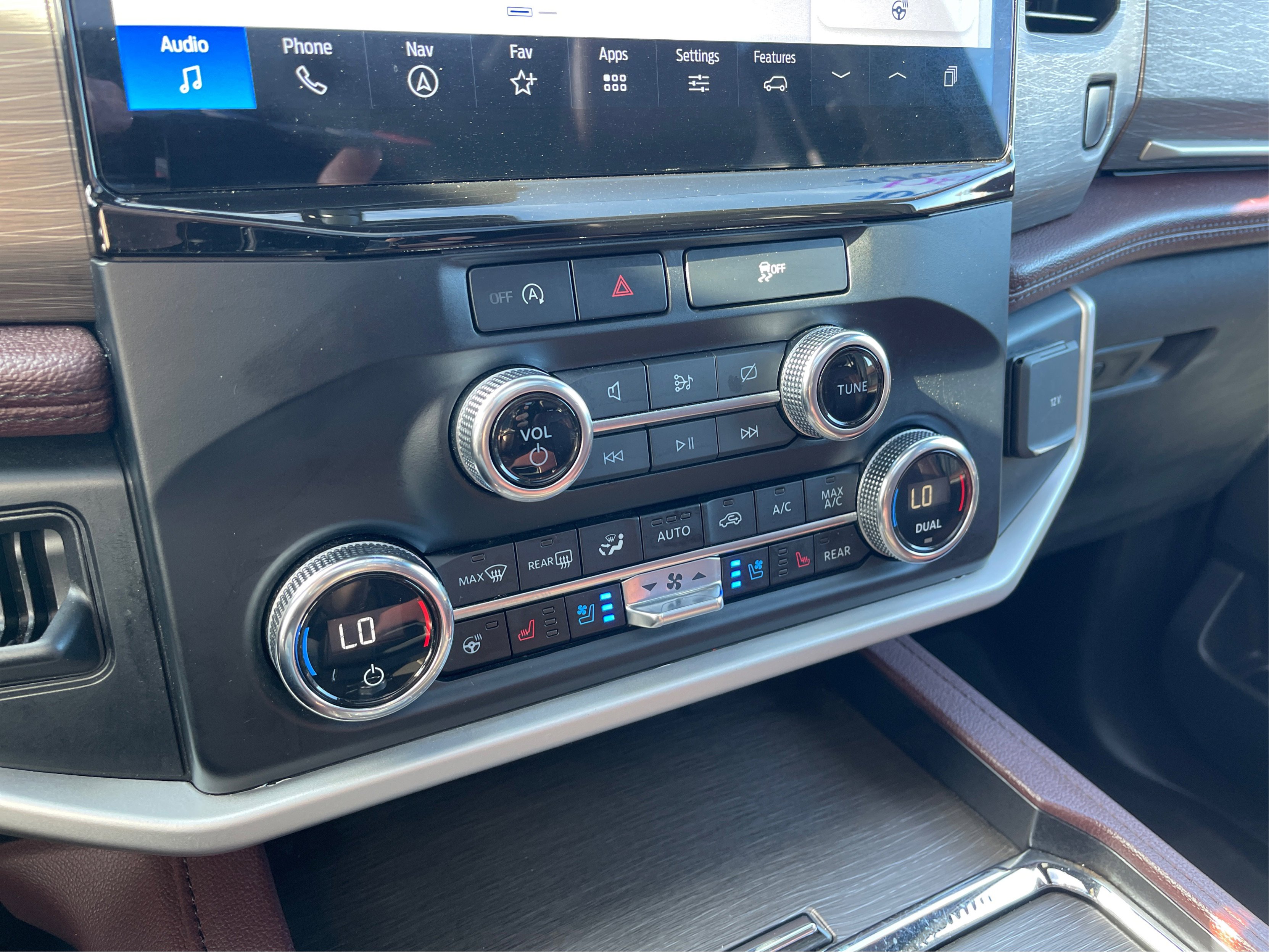 Used 2023 Ford Expedition Max Limited image 57