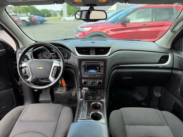 Used 2017 Chevrolet Traverse LT AWD/4WD image 2