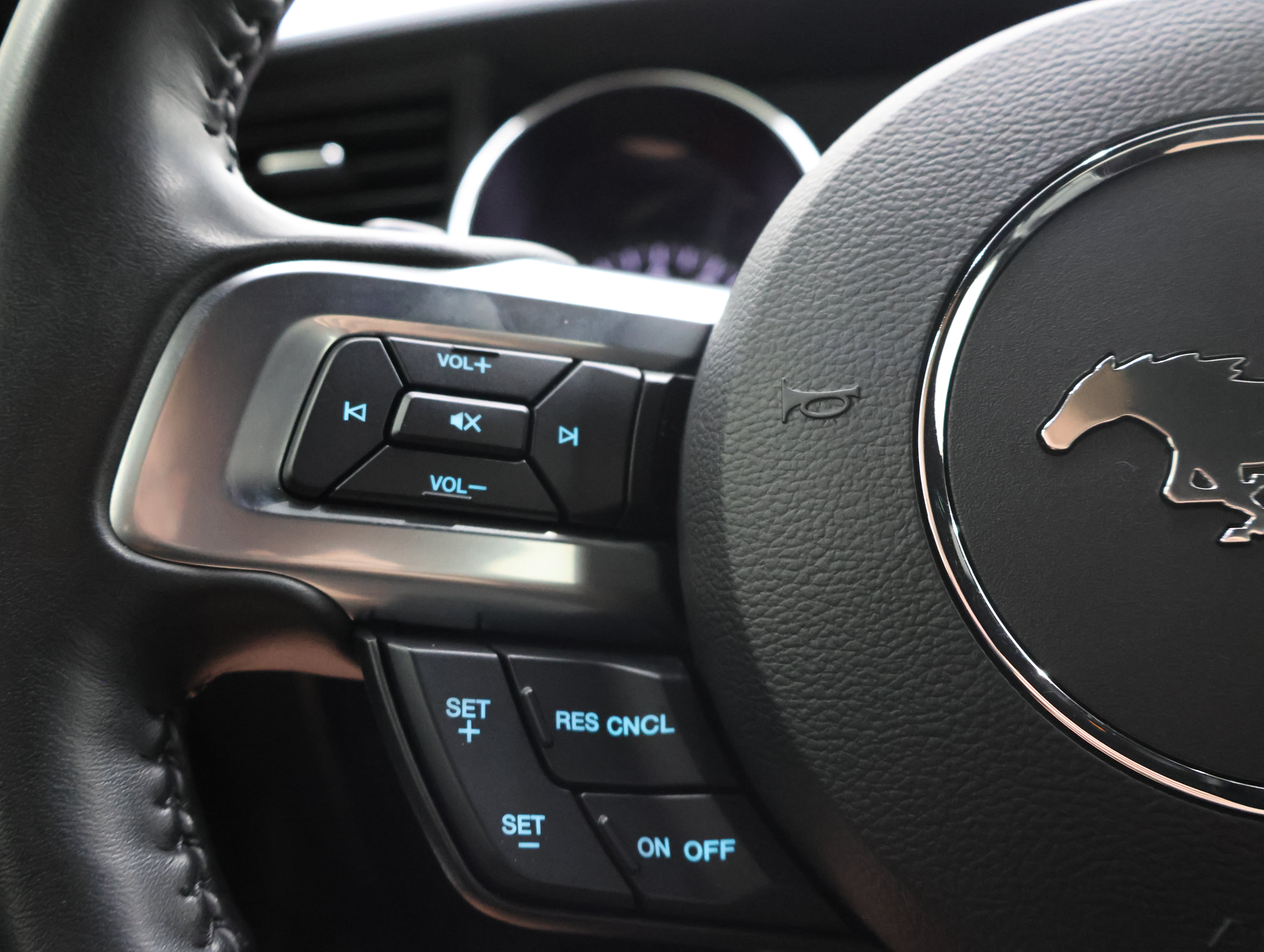 Used 2020 Ford Mustang GT Premium RWD image 15