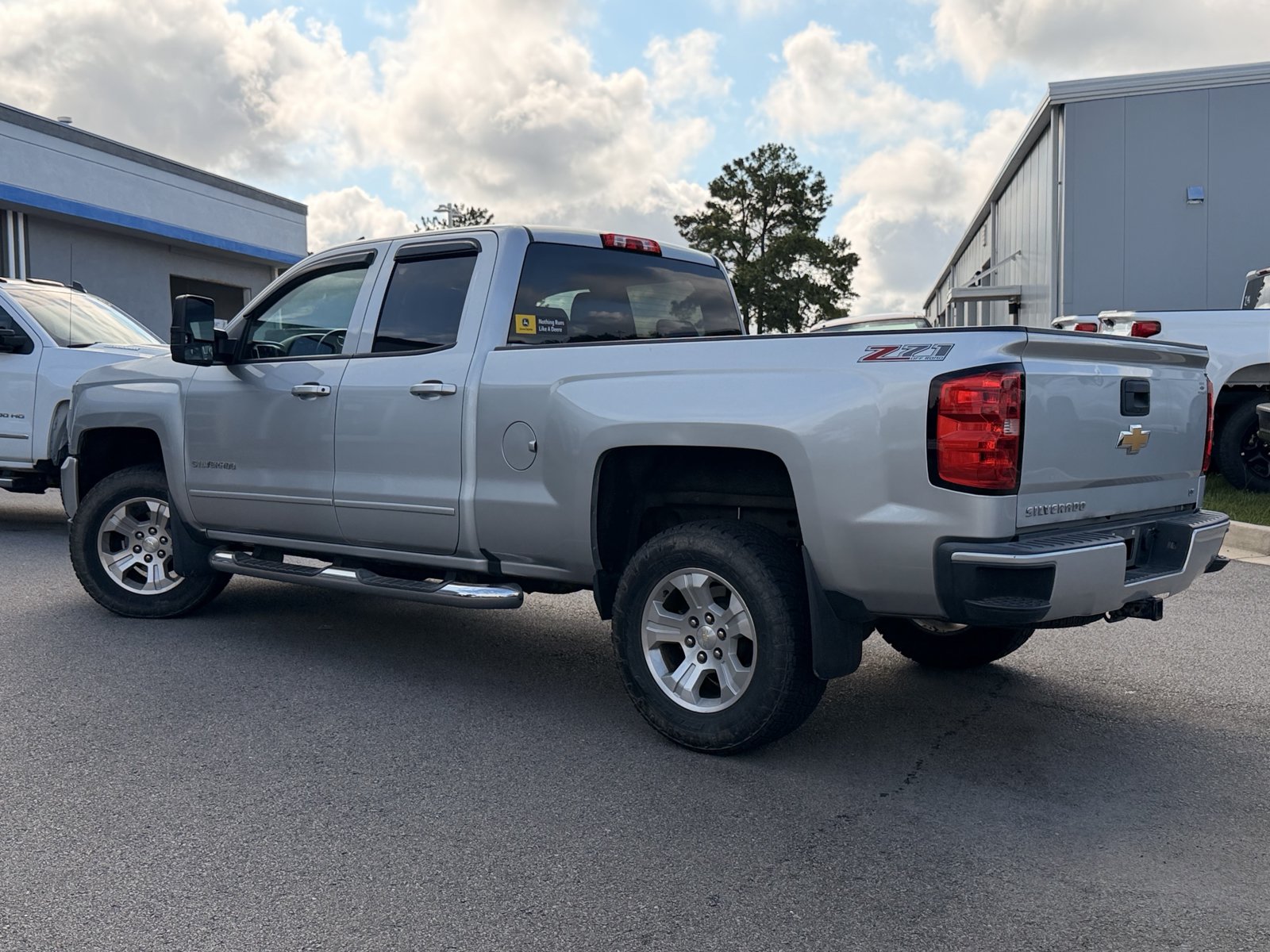 Used 2016 Chevrolet Silverado 1500 LT w/ All Star Edition AWD/4WD image 10