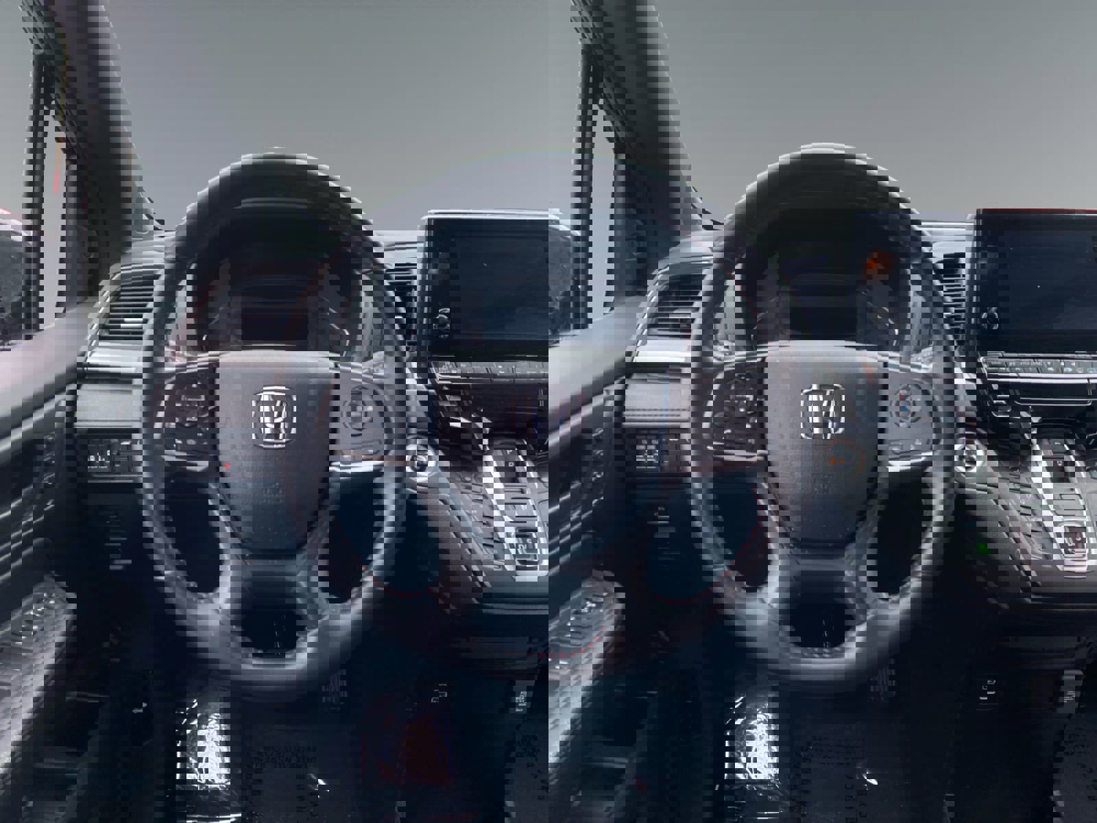 Used 2024 Honda Odyssey Sport image 12