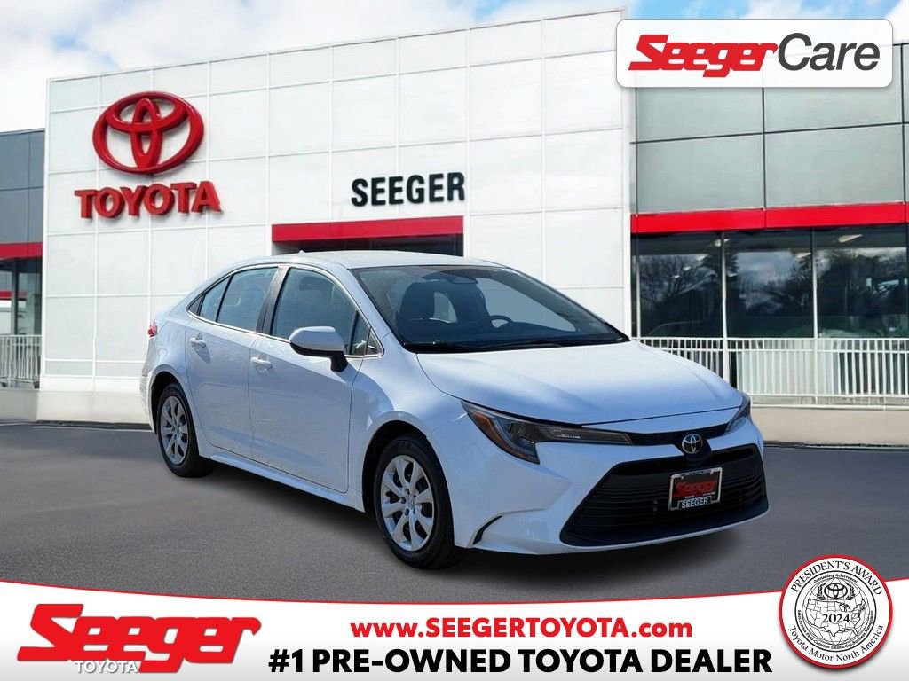 Used 2024 Toyota Corolla LE