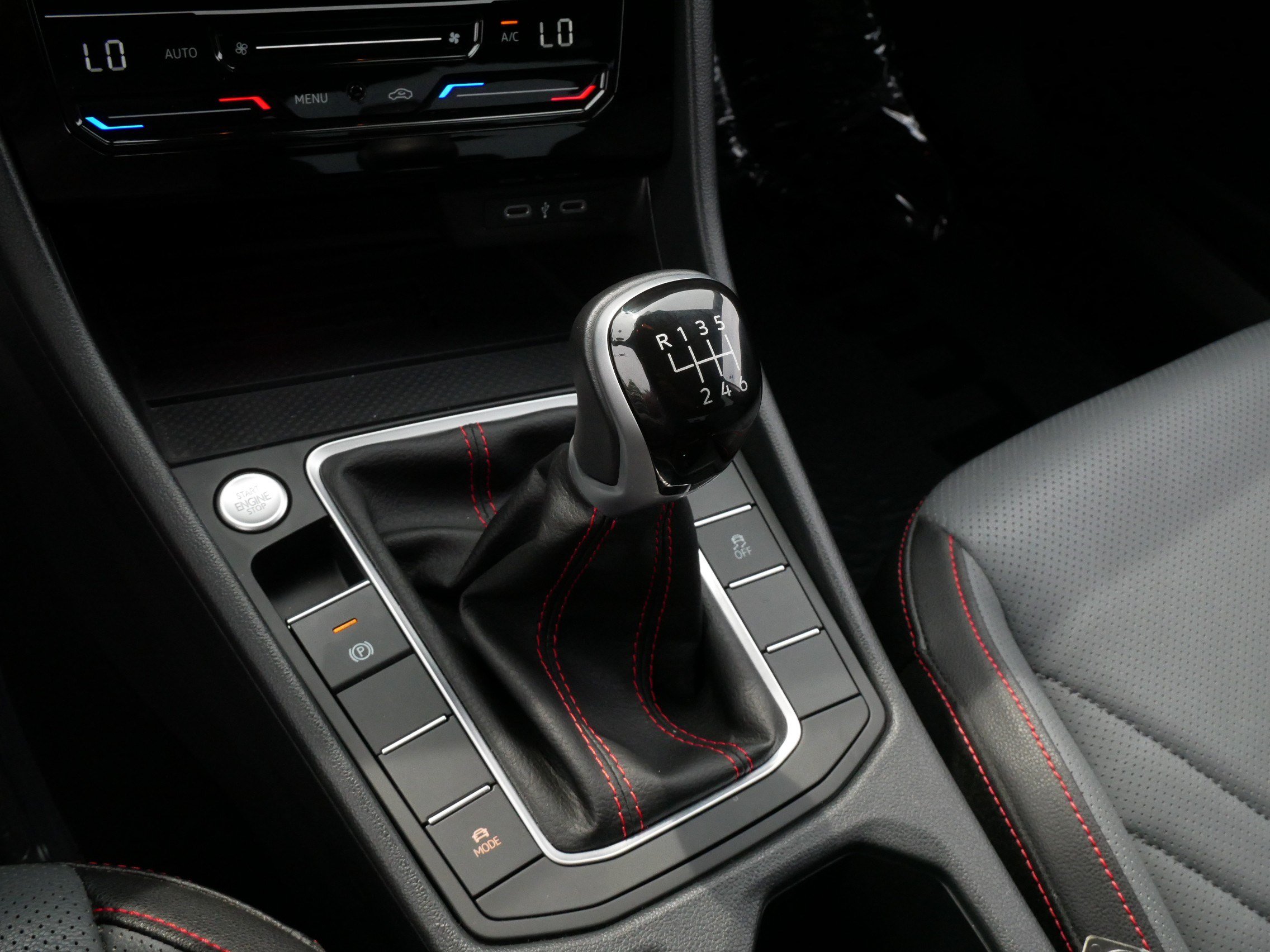 Certified 2025 Volkswagen Jetta GLI Autobahn w/ GLI Black Package FWD image 24