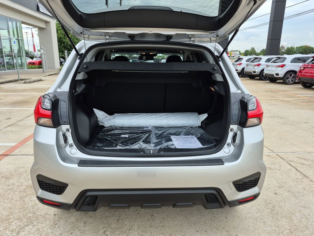 Used 2025 Mitsubishi Outlander Sport SE image 9